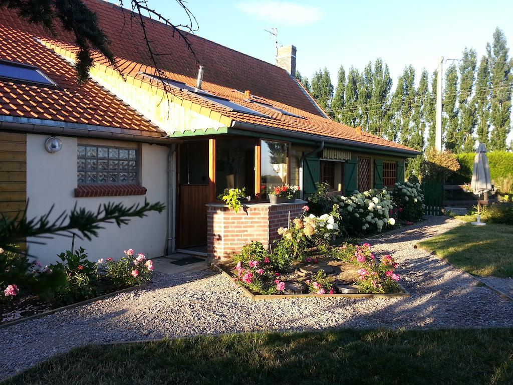 Gite De La Ferme Des Crins Blancs Vila Hazebrouck Exterior foto