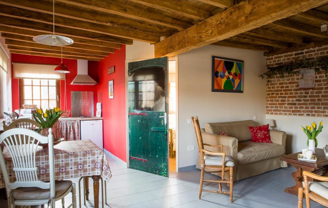 Gite De La Ferme Des Crins Blancs Vila Hazebrouck Exterior foto